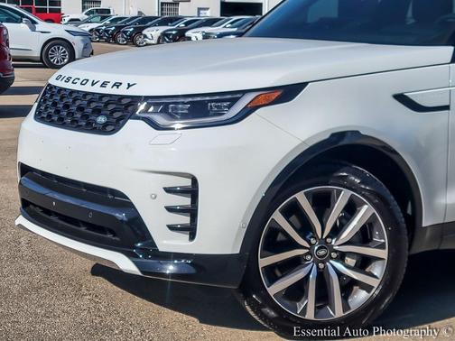 2024 Land Rover Discovery P300 Dynamic SE