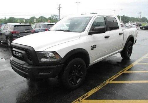 2024 RAM 1500 Classic Warlock Crew Cab 4x4 5'7' Box