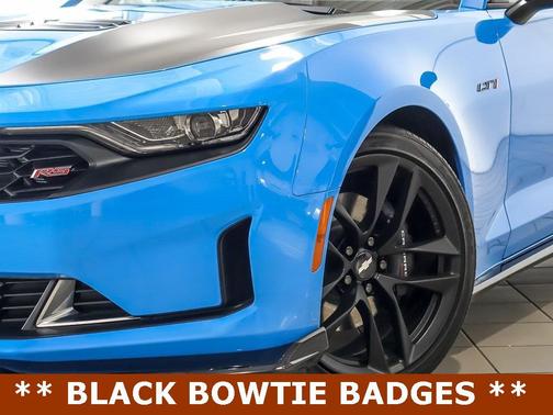 2022 Chevrolet Camaro RWD Convertible LT1