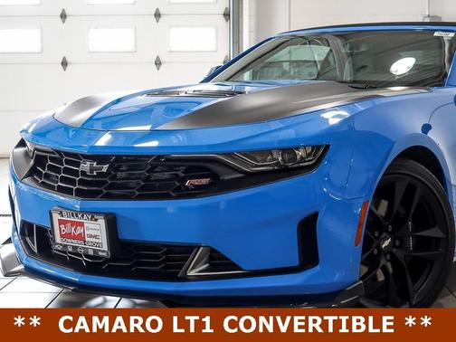 2022 Chevrolet Camaro RWD Convertible LT1