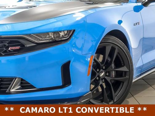 2022 Chevrolet Camaro RWD Convertible LT1