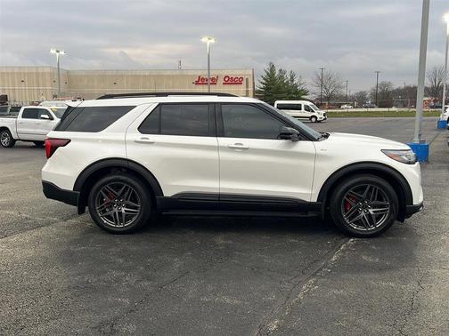 Star White Metallic Tri-Coat 2025 Ford Explorer ST