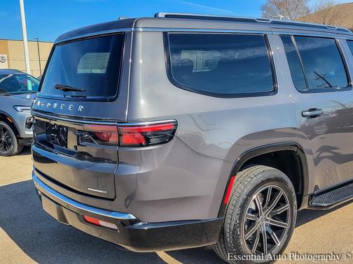 2022 Jeep Wagoneer Series II 4x4