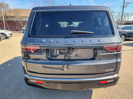 2022 Jeep Wagoneer Series II 4x4