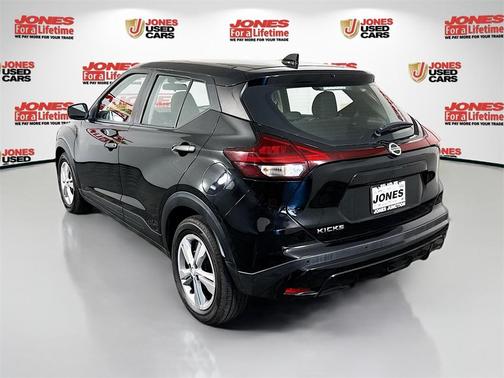 2021 Nissan Kicks S