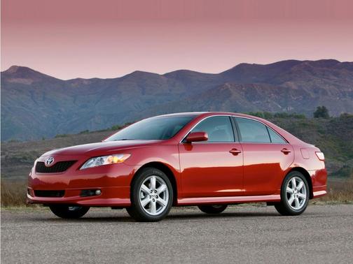 Red 2009 Toyota Camry XLE