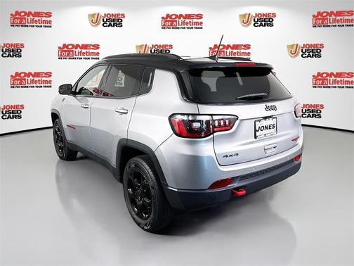 2023 Jeep Compass Trailhawk