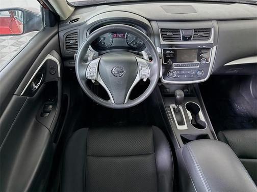 2016 Nissan Altima 2.5 SR