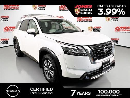 2022 Nissan Pathfinder SL