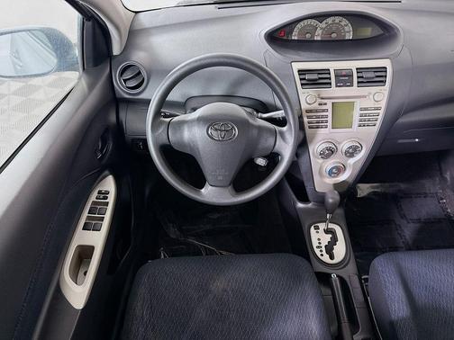 2007 Toyota Yaris Base