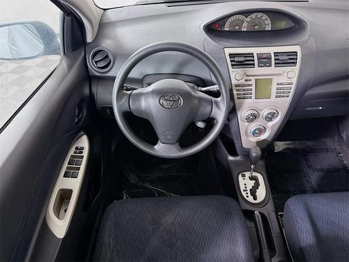 2007 Toyota Yaris Base