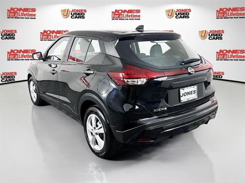 2021 Nissan Kicks S