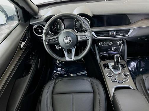 2022 Alfa Romeo Stelvio Ti