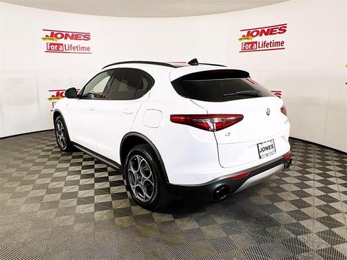 2022 Alfa Romeo Stelvio Ti