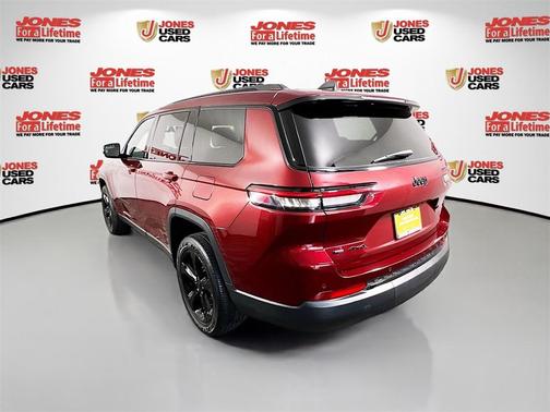 2022 Jeep Grand Cherokee L Laredo