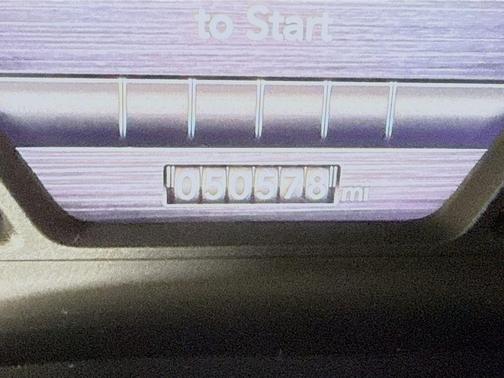 Crystal Metallic 2023 RAM 1500 Laramie