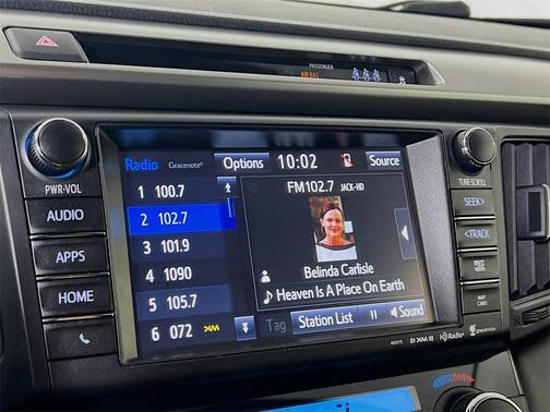 2017 Toyota RAV4 Hybrid XLE