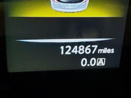 Pearl White 2016 Nissan Rogue SV