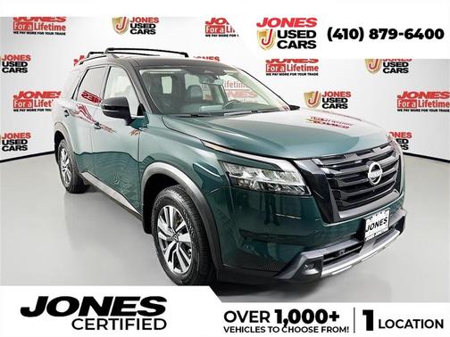 2023 Nissan Pathfinder SL