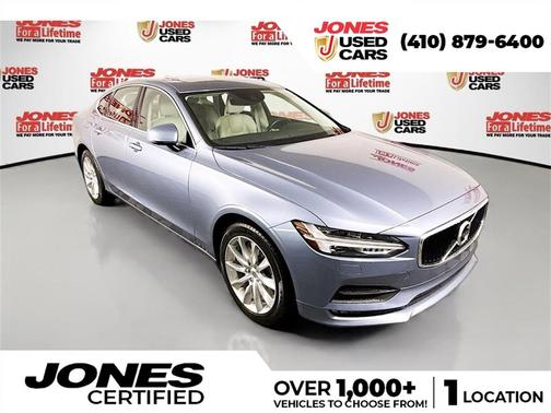 2017 Volvo S90 T6 Momentum