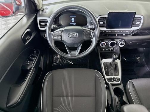 2024 Hyundai VENUE Limited