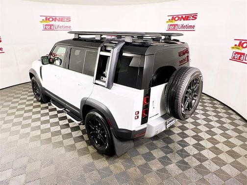 2023 Land Rover Defender 110 S