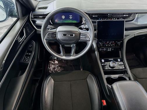 2022 Jeep Grand Cherokee 4xe Trailhawk