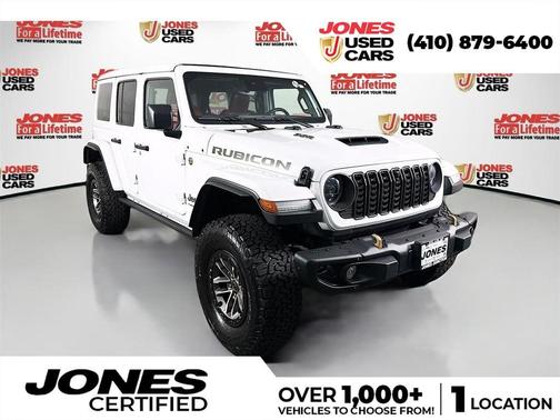 Bright White Clearcoat 2024 Jeep Wrangler Rubicon 392