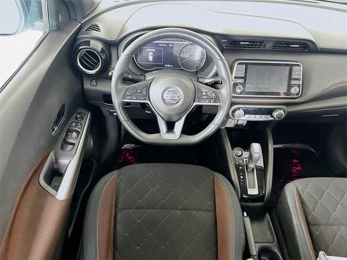 2019 Nissan Kicks SR