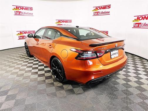 2021 Nissan Maxima SR