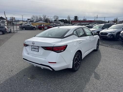 2025 Nissan Sentra SV