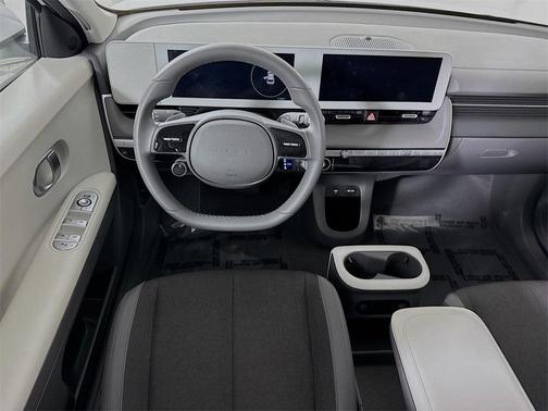 2024 Hyundai IONIQ 5 SE