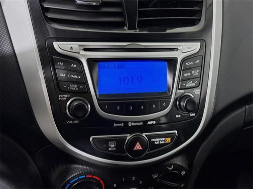 2012 Hyundai Accent SE