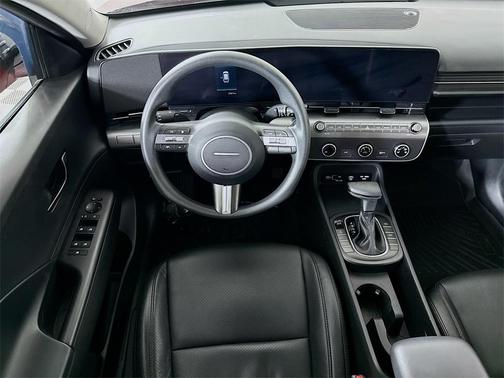 2025 Hyundai KONA SE