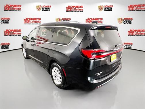 2021 Chrysler Pacifica Touring-L