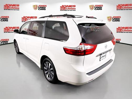 2020 Toyota Sienna Limited Premium