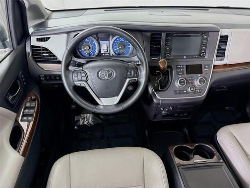 2020 Toyota Sienna Limited Premium