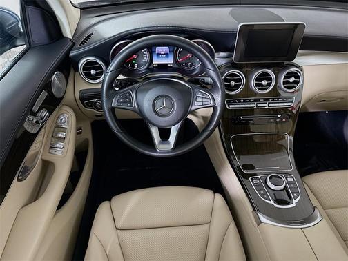 2017 Mercedes-Benz GLC 300 Base 4MATIC