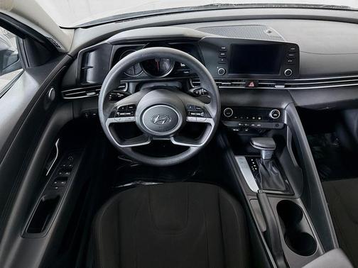 Metal 2021 Hyundai ELANTRA SEL