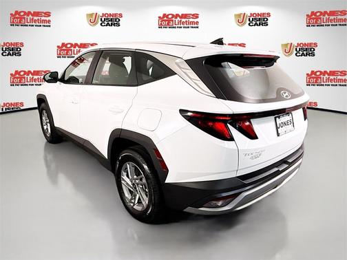 2025 Hyundai TUCSON SE