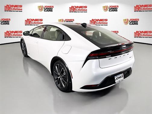 2023 Toyota Prius XLE