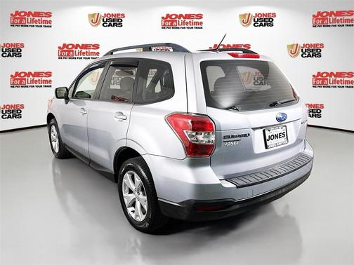 2015 Subaru Forester 2.5i