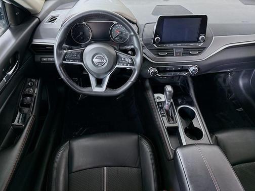 White 2024 Nissan Altima 2.5 SR