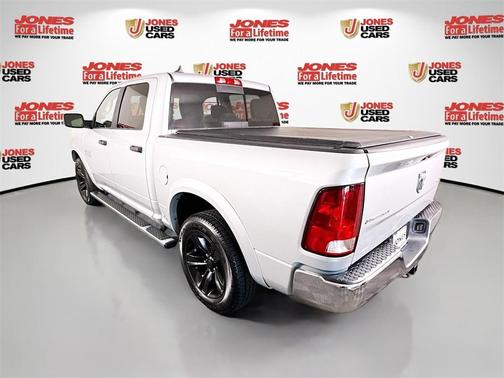 2016 RAM 1500 SLT