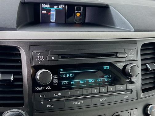 2012 Toyota Sienna LE