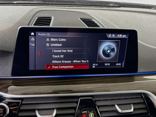 Jet Black 2019 BMW 530 i xDrive