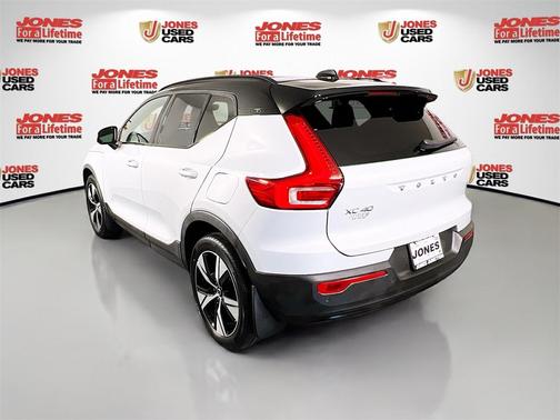 2021 Volvo XC40 Recharge Pure Electric P8