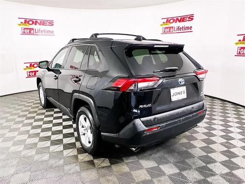 2019 Toyota RAV4 Hybrid XLE