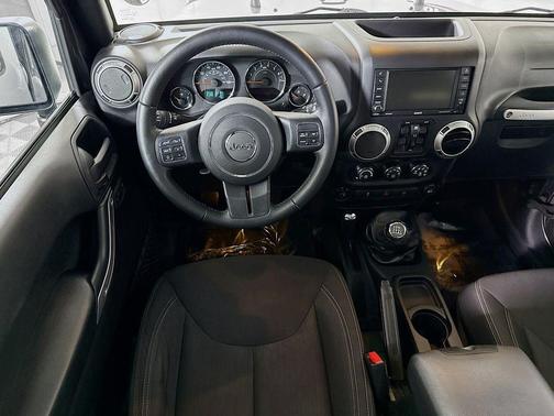 Granite Crystal Clearcoat Metallic 2016 Jeep Wrangler Unlimited Sahara