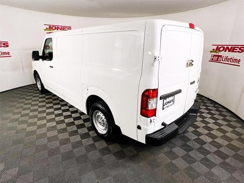 2017 Nissan NV Cargo NV1500 S V6